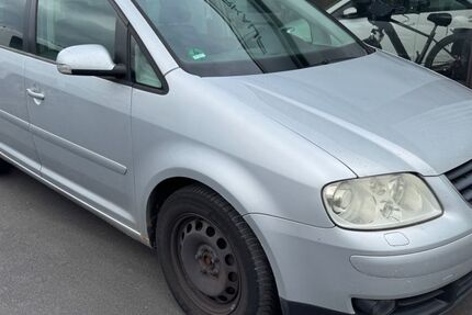 VW Touran 311.500 km 900 &euro; Oberthulba 97723