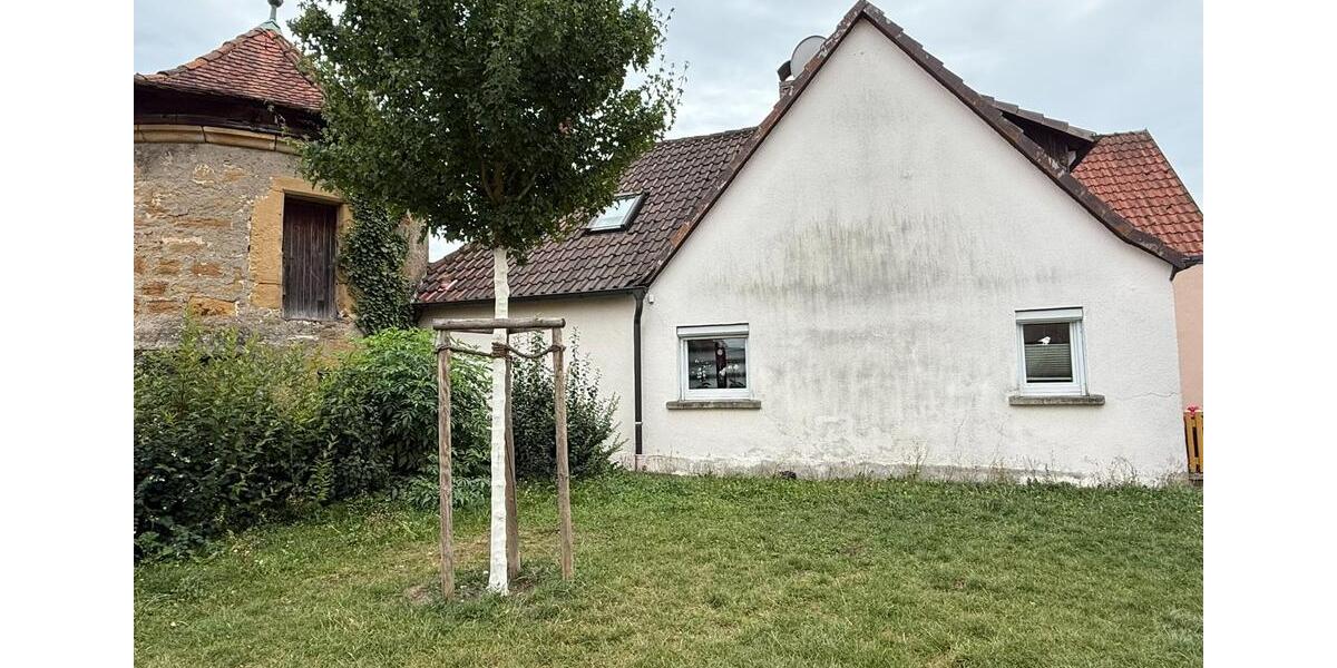Einfamilienhaus Hofheim in Unterfranken - 4 Zimmer, 90 m&sup2;, 195.000&euro; | Angebot:25550427