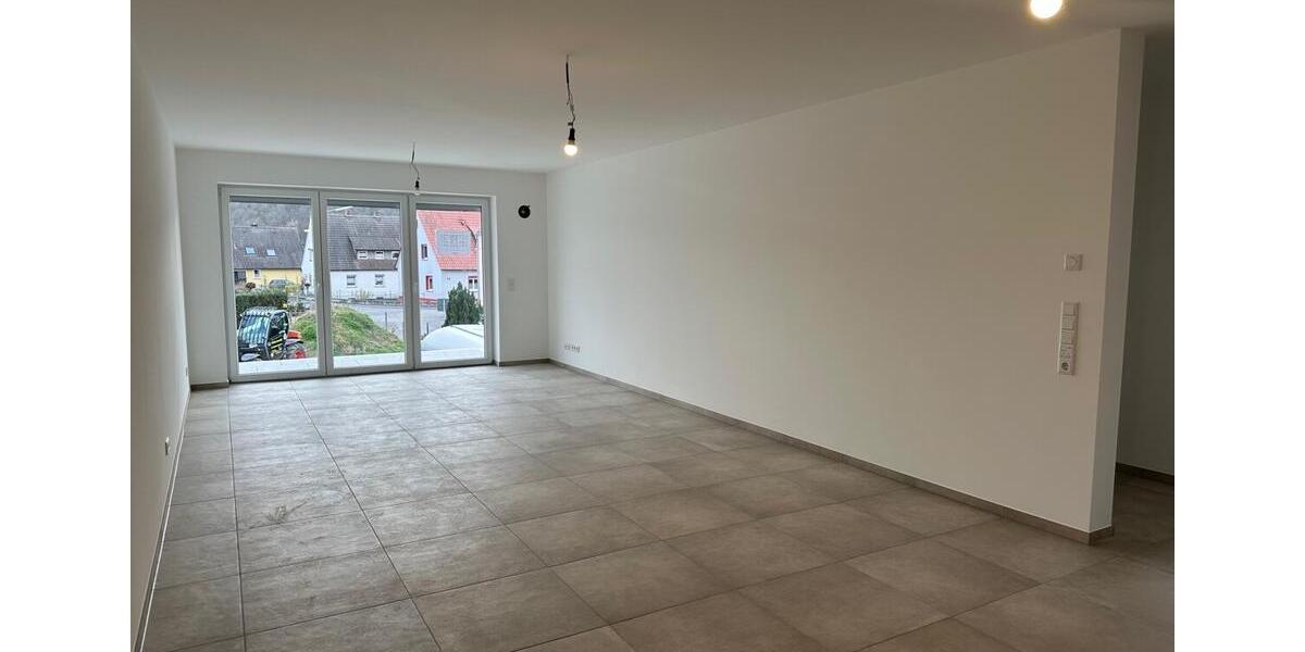 Erdgeschoßwohnung Volkach - 3 Zimmer, 100 m&sup2;, 1.150&euro; | Angebot:24626234