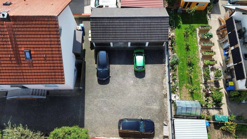 Mehrfamilienhaus, Wohnhaus Knetzgau - 9 Zimmer, 495.000&euro; | Angebot:25686242