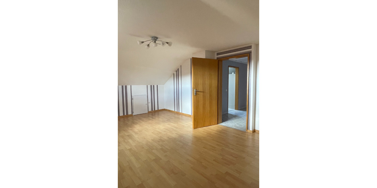 Dachgeschoßwohnung Bad Kissingen - 2 Zimmer, 53 m&sup2;, 450&euro; | Angebot:25942784