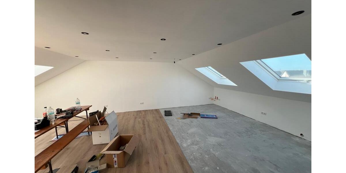 Dachgeschoßwohnung Knetzgau - 3 Zimmer, 70 m&sup2;, 700&euro; | Angebot:26045180