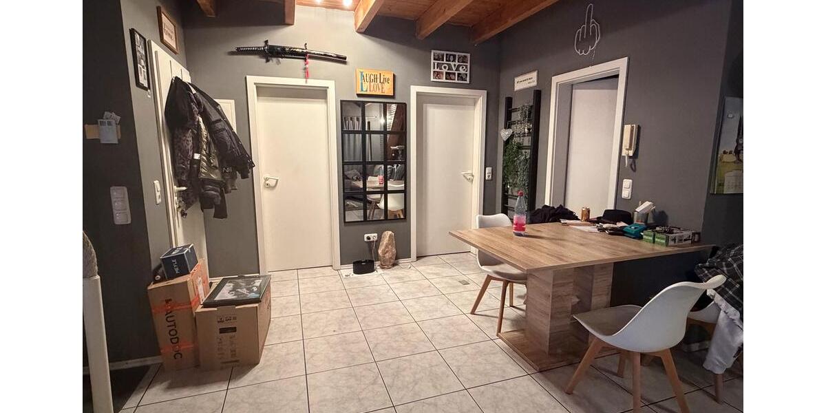 Dachgeschoßwohnung Gochsheim - 3 Zimmer, 80 m&sup2;, 920&euro; | Angebot:26039839