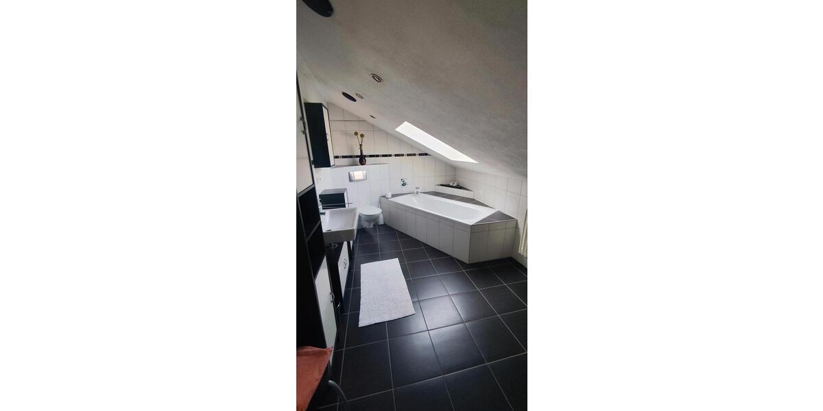 Einfamilienhaus Thüngen - 8 Zimmer, 180 m&sup2;, 390.000&euro; | Angebot:25943250