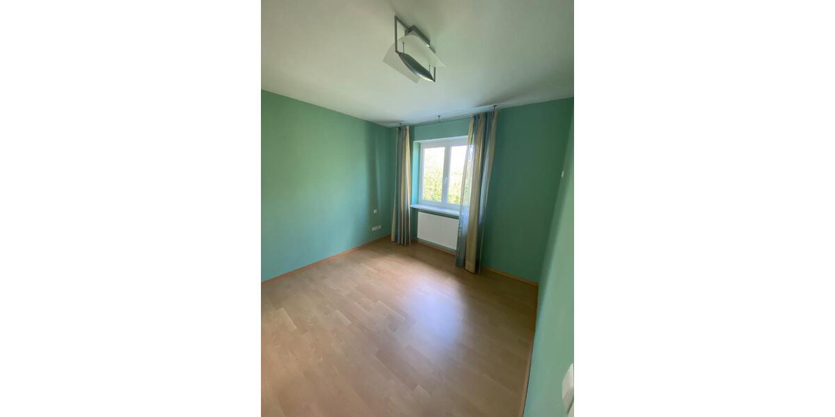 Einfamilienhaus Haßfurt - 6 Zimmer, 177 m&sup2;, 1.650&euro; | Angebot:24333611