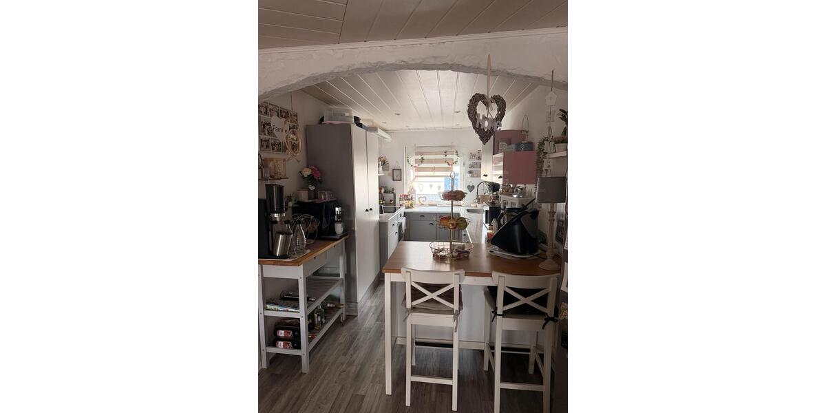 Etagenwohnung Sennfeld - 5 Zimmer, 150 m&sup2;, 1.150&euro; | Angebot:26648151