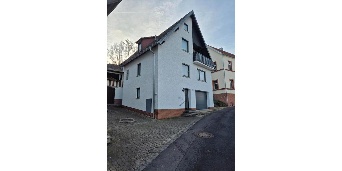 Mehrfamilienhaus, Wohnhaus Elfershausen - 5 Zimmer, 124 m&sup2;, 189.000&euro; | Angebot:24849046
