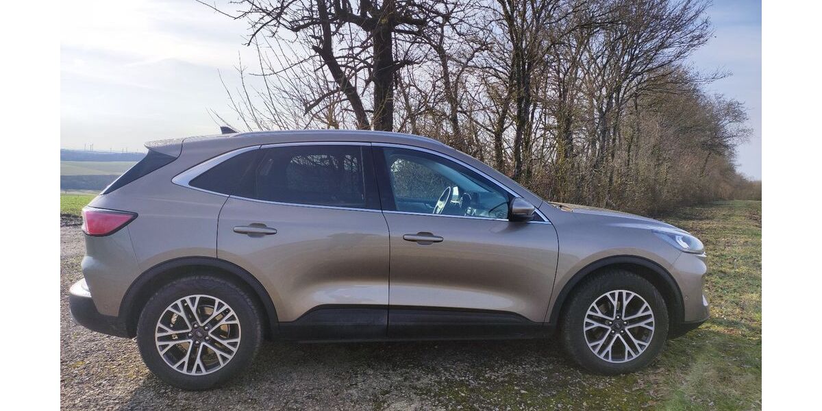 Ford Kuga 55.000 km 19.000 &euro; Schweinfurt 97422
