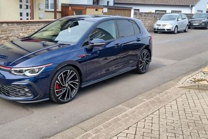 VW Golf 78.500 km 24.990 &euro; Stammheim 97509