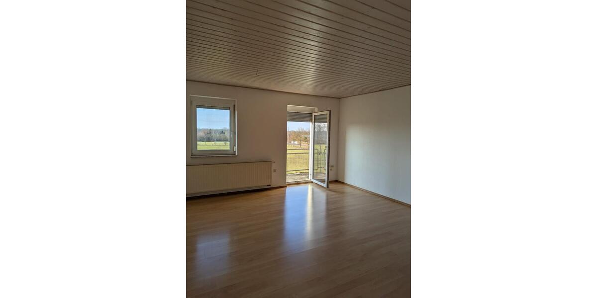 Etagenwohnung Grettstadt - 4 Zimmer, 85 m&sup2;, 600&euro; | Angebot:25415204