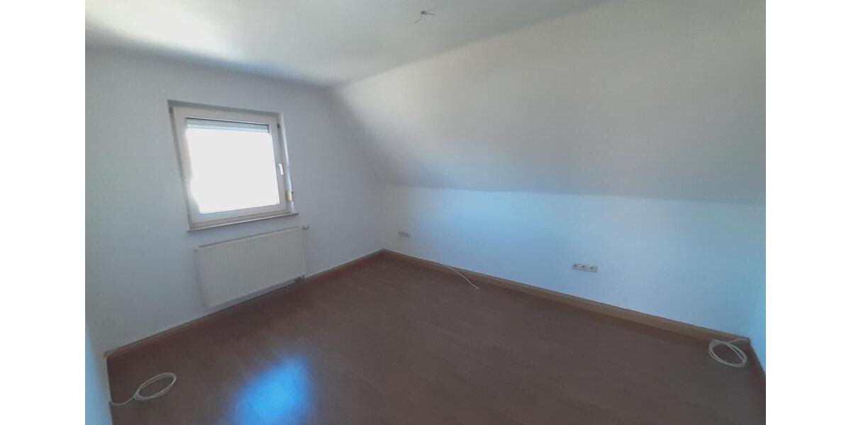 Doppelhaushälfte Wiesentheid - 4.5 Zimmer, 93 m&sup2;, 320.000&euro; | Angebot:26698019