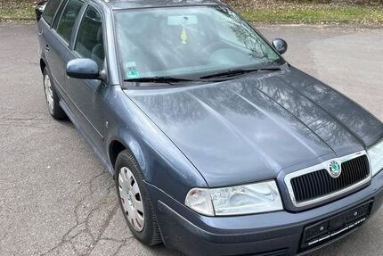 Skoda Octavia 192.250 km 2.490 &euro; Schweinfurt 97422