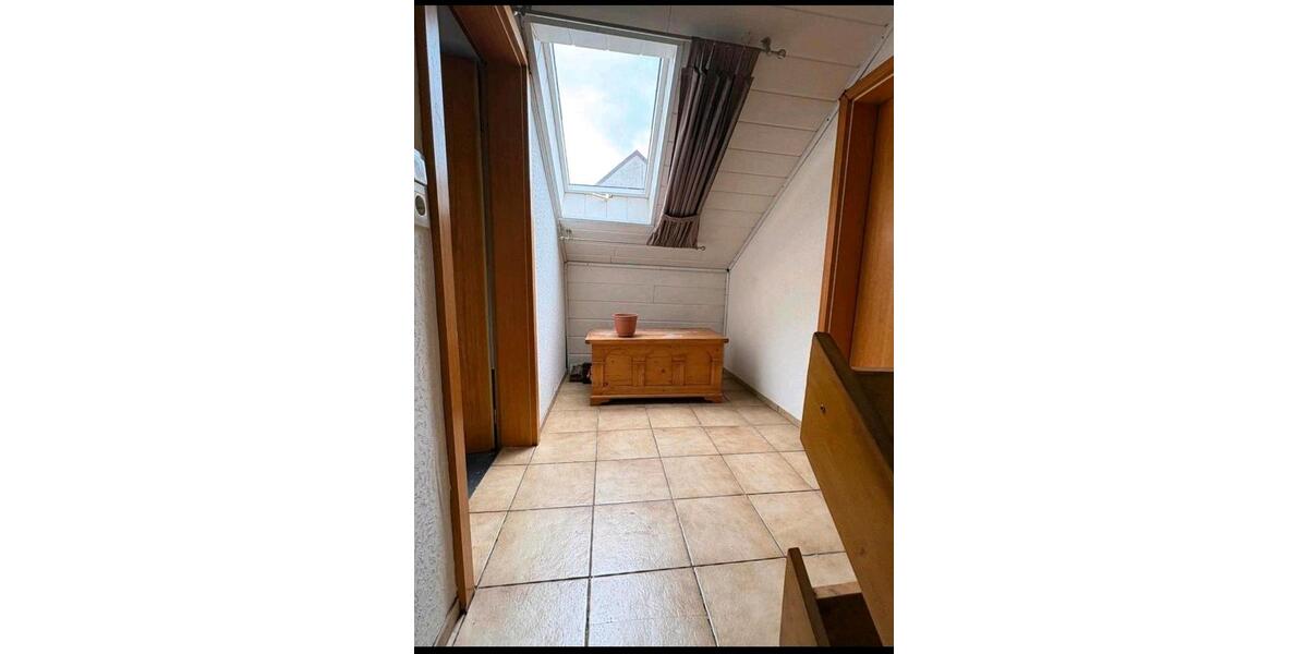 Einfamilienhaus Sulzfeld - 10 Zimmer, 209 m&sup2;, 205.000&euro; | Angebot:23431179