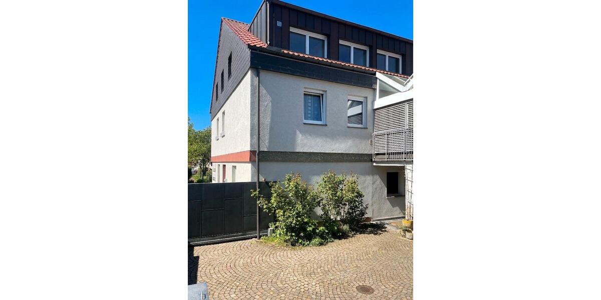 Dachgeschoßwohnung Sennfeld - 4 Zimmer, 88 m&sup2;, 1.100&euro; | Angebot:26385686