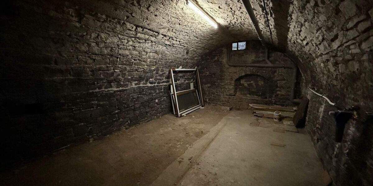 Etagenwohnung Volkach Escherndorf - 4 Zimmer, 110 m&sup2;, 195.000&euro; | Angebot:25673735