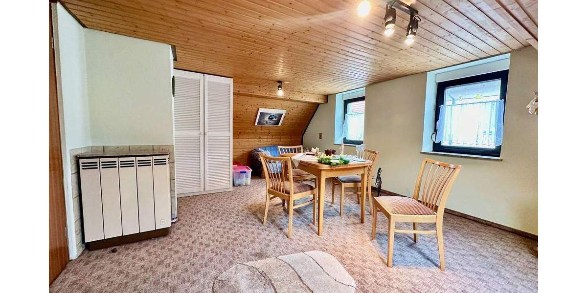 Einfamilienhaus Werneck - 4 Zimmer, 104 m&sup2;, 159.000&euro; | Angebot:25698503