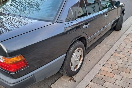 Mercedes-Benz 200 262.000 km 4.725 &euro; Gerolzhofen 97447