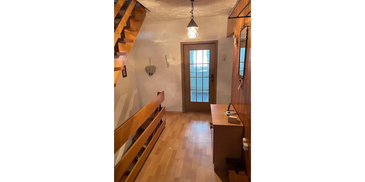 Mehrfamilienhaus, Wohnhaus Dettelbach - 8 Zimmer, 191 m&sup2;, 199.000&euro; | Angebot:26991778