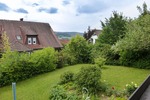 Wohnen mit Weitblick – schöner Bungalow mit Untergeschoss in ruhiger Feldrandlage - Bungalow Arnstein | Angebot:25838799