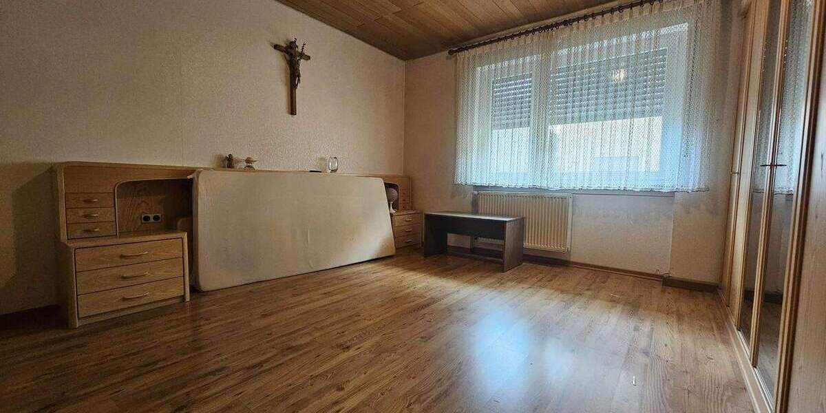 Mehrfamilienhaus, Wohnhaus Prosselsheim - 9 Zimmer, 249 m&sup2;, 469.000&euro; | Angebot:25696246