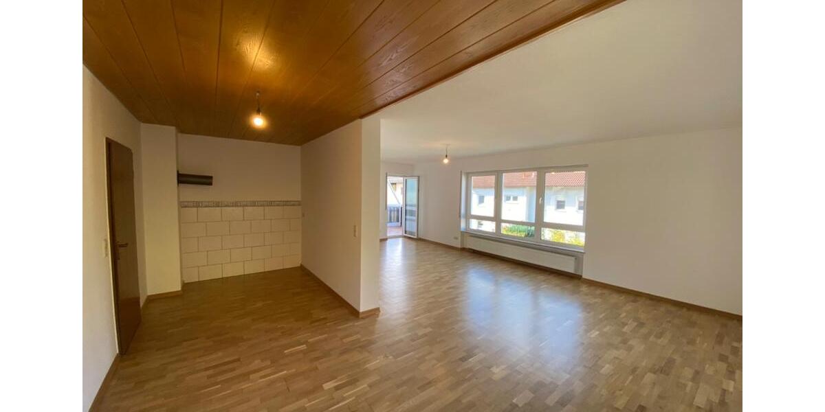 Etagenwohnung Bad Kissingen - 3 Zimmer, 105 m&sup2;, 850&euro; | Angebot:25646987