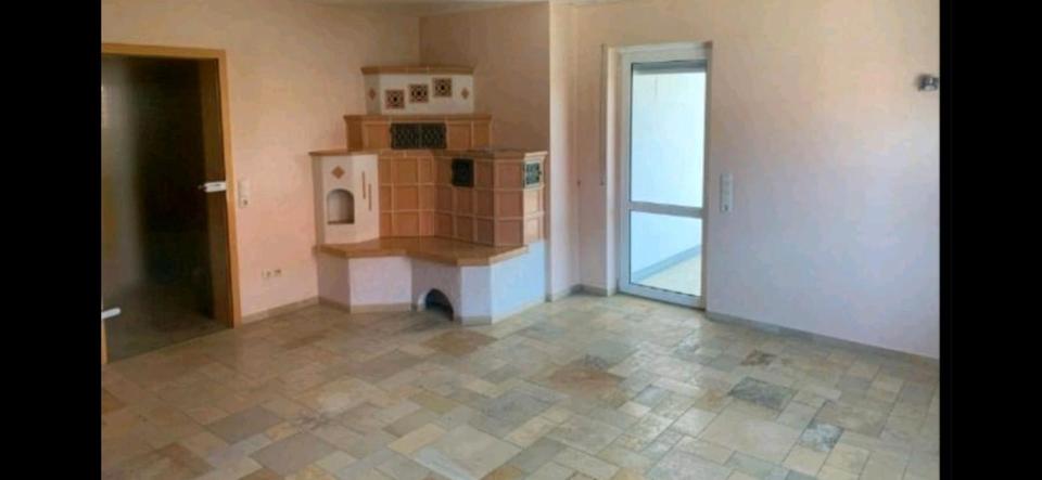 Erdgeschoßwohnung Grettstadt - 4.5 Zimmer, 121 m&sup2;, 1.500&euro; | Angebot:25977250