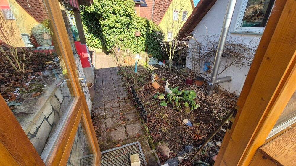 Mehrfamilienhaus, Wohnhaus Sulzthal - 6 Zimmer, 168 m&sup2;, 215.000&euro; | Angebot:26036802