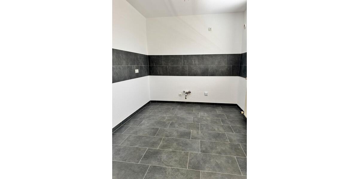 Dachgeschoßwohnung Hofheim in Unterfranken - 3.5 Zimmer, 74 m&sup2;, 695&euro; | Angebot:26535706