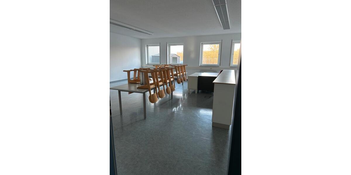 Gewerbeobjekt Hohenroth - 250&euro; | Angebot:24435923