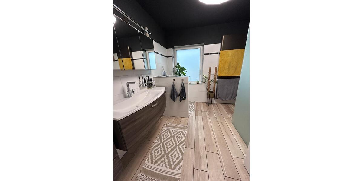 Einfamilienhaus Donnersdorf - 8 Zimmer, 309 m&sup2;, 490.000&euro; | Angebot:25830954