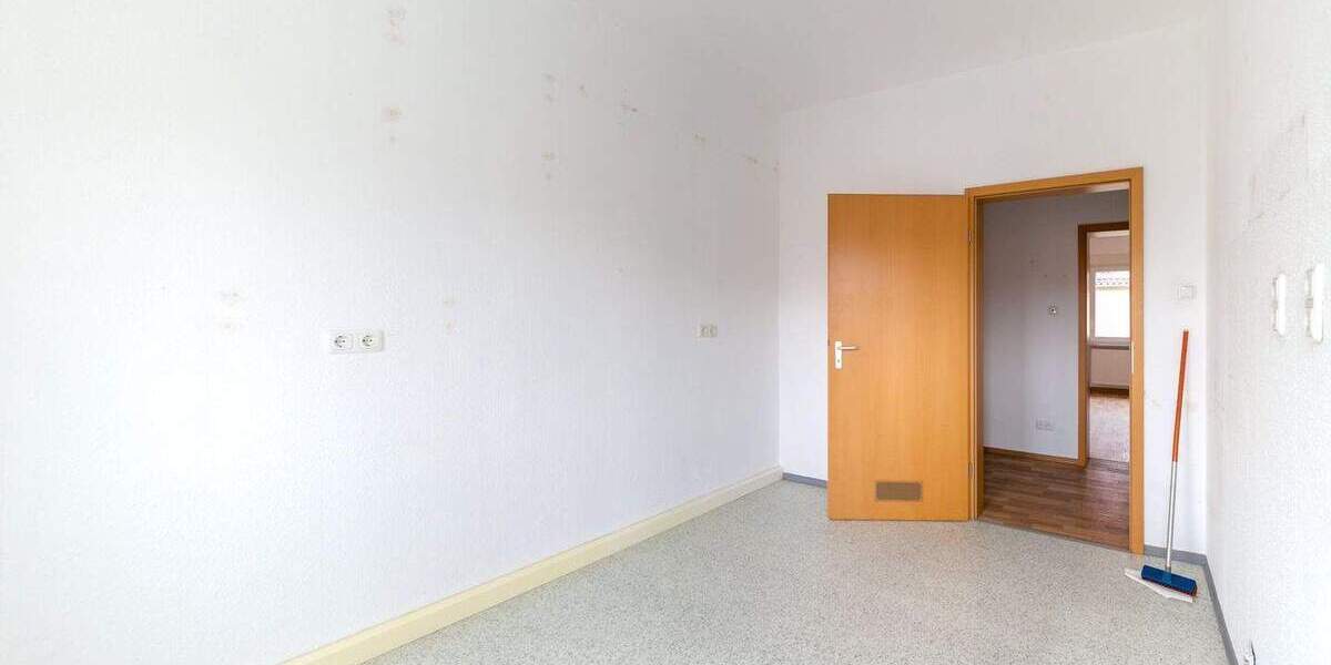 Etagenwohnung Schweinfurt Innenstadt - 2 Zimmer, 61 m&sup2;, 420&euro; | Angebot:25669911