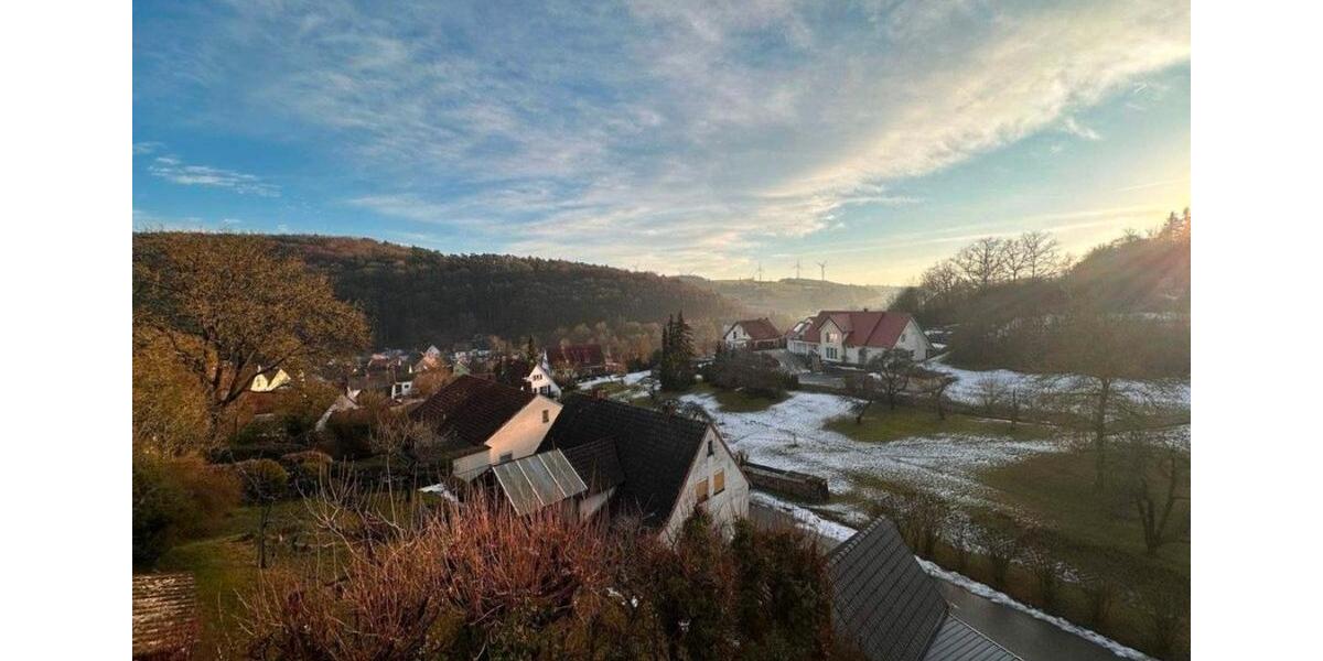 Einfamilienhaus Schonungen Forst - 6 Zimmer, 190 m&sup2;, 300.000&euro; | Angebot:27055052