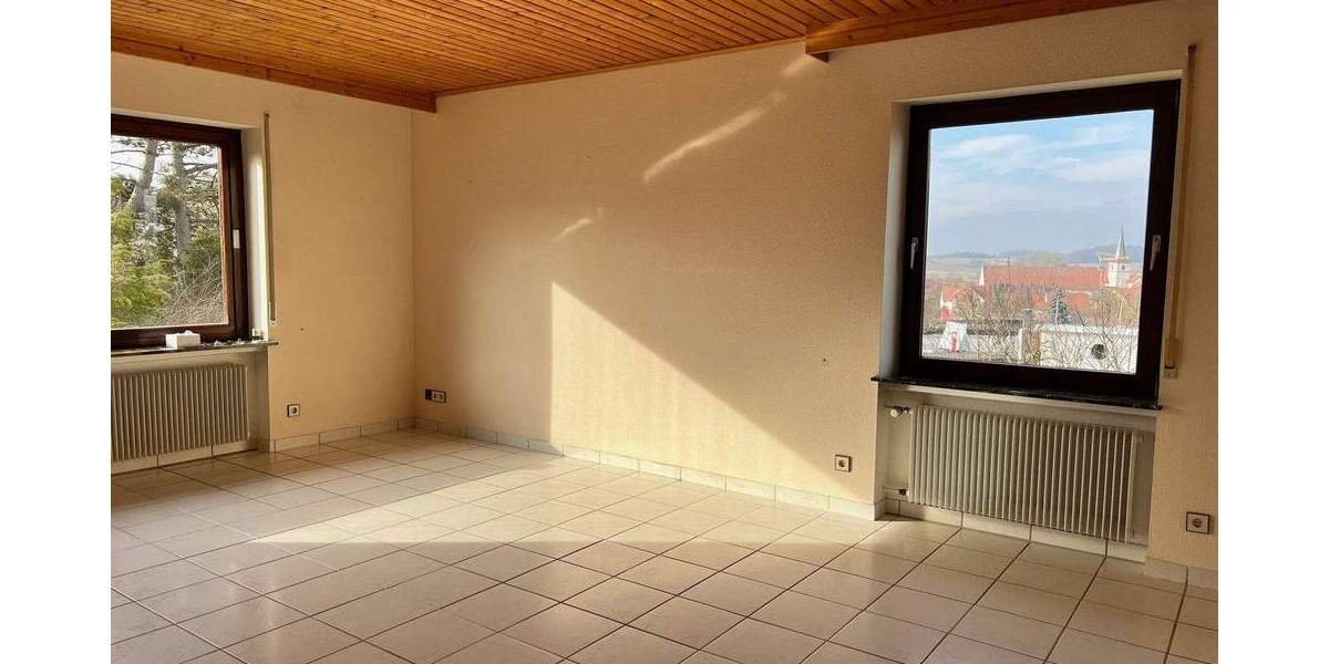 Einfamilienhaus Stadtlauringen - 5 Zimmer, 155 m&sup2;, 325.000&euro; | Angebot:25747530