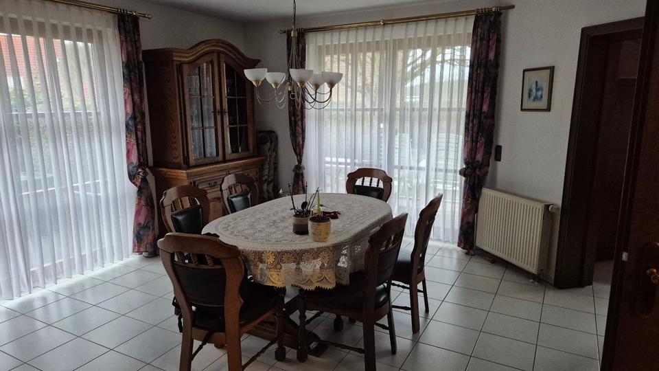 Einfamilienhaus Dittelbrunn - 4 Zimmer, 140 m&sup2;, 475.000&euro; | Angebot:27078039