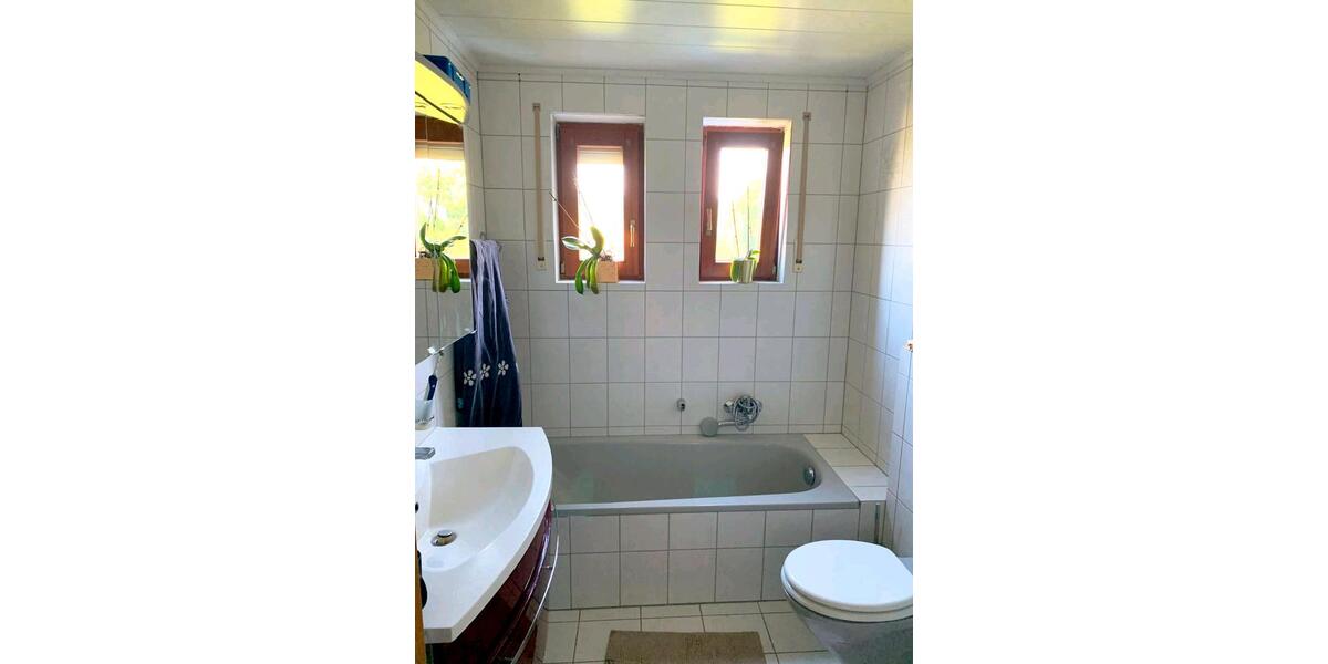 Reihenhaus Haßfurt - 4 Zimmer, 106 m&sup2;, 750&euro; | Angebot:26043434