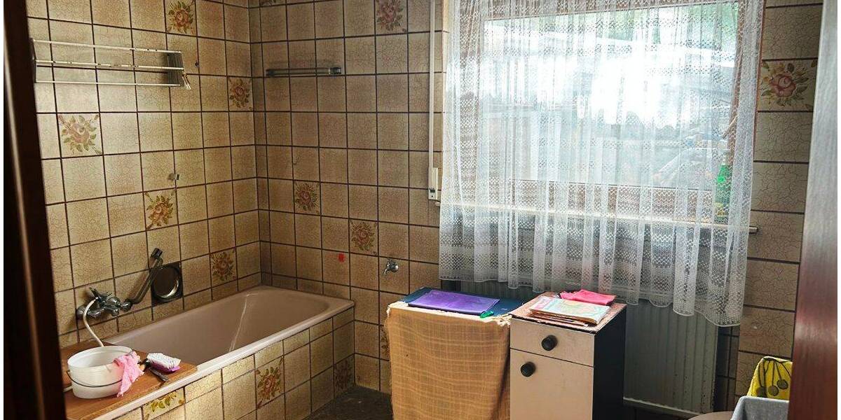 Einfamilienhaus Haßfurt Prappach - 7 Zimmer, 170 m&sup2;, 239.000&euro; | Angebot:25669809