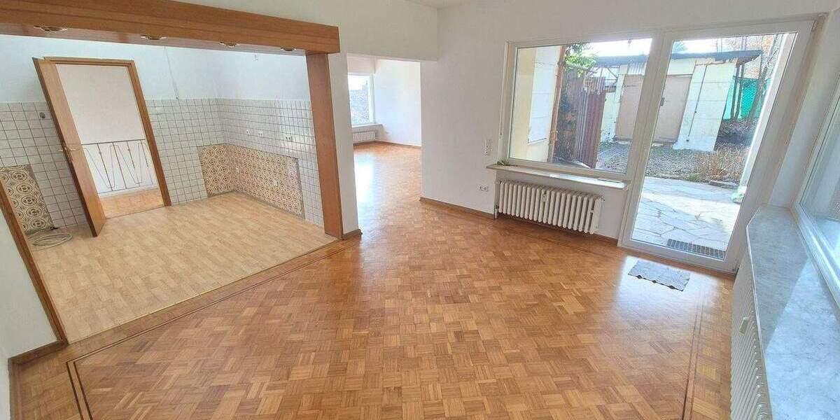 Einfamilienhaus Bad Kissingen - 6 Zimmer, 203 m&sup2;, 439.000&euro; | Angebot:25665267