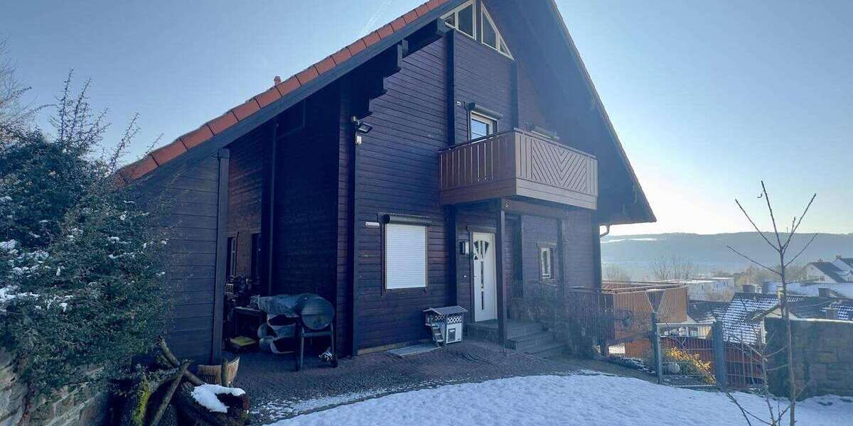 Einfamilienhaus Hammelburg - 9 Zimmer, 240 m&sup2;, 899.000&euro; | Angebot:25998379