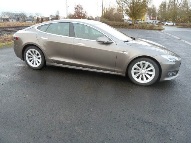 Tesla Model S 98.000 km 35.490 &euro; Bergtheim 97241