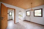 Architektenhaus mit großzügiger Einliegerwohnung und großem Garten in attraktiver Wohnlage - Einfamilienhaus Unterpleichfeld | Angebot:26321812