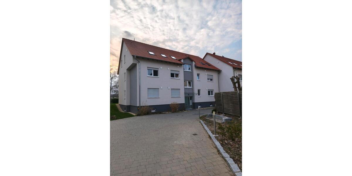 Etagenwohnung Hofheim in Unterfranken - 1 Zimmer, 61 m&sup2;, 740&euro; | Angebot:25891929