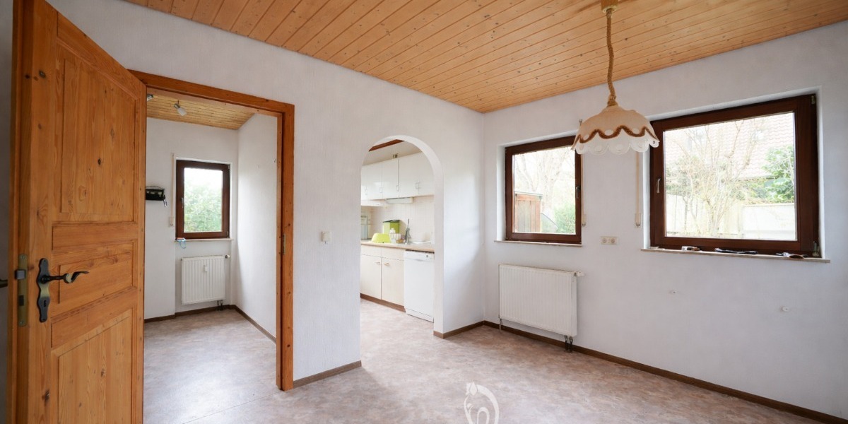 Architektenhaus mit großzügiger Einliegerwohnung und großem Garten in attraktiver Wohnlage - Einfamilienhaus Unterpleichfeld | Angebot:26073612