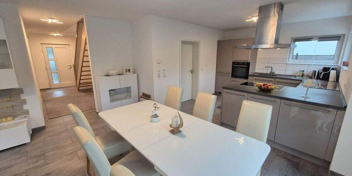 Einfamilienhaus Bad Kissingen - 6 Zimmer, 155 m&sup2;, 620.000&euro; | Angebot:25664868