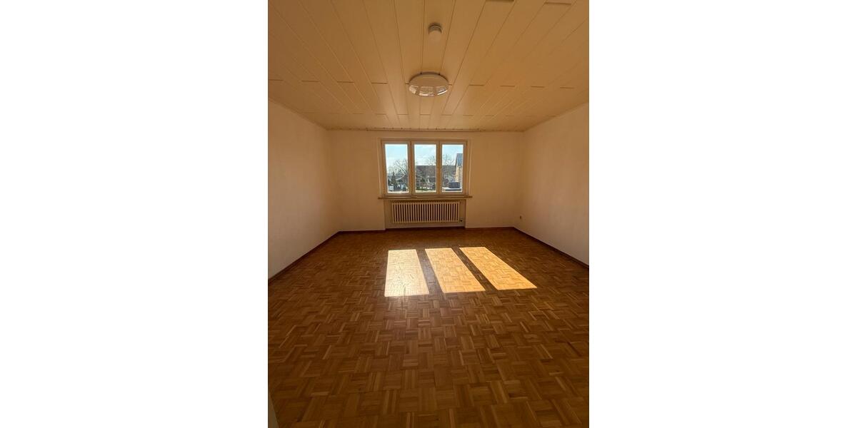 Einfamilienhaus Donnersdorf - 9 Zimmer, 186 m&sup2;, 1.390&euro; | Angebot:25948214