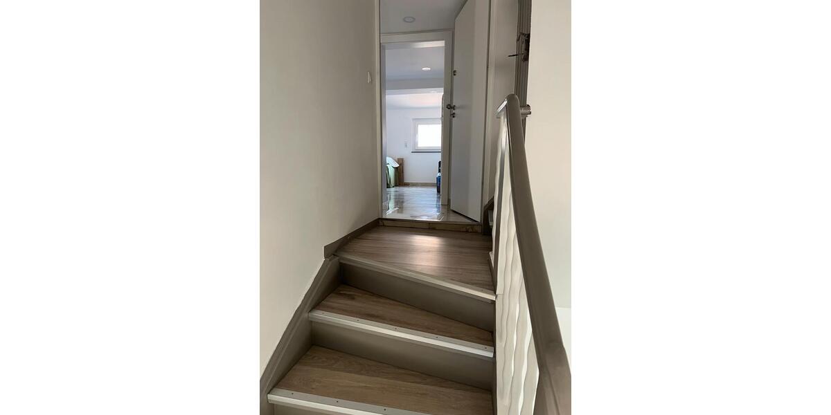 Mehrfamilienhaus, Wohnhaus Schweinfurt Gartenstadt - 8 Zimmer, 240 m&sup2;, 550.000&euro; | Angebot:27544969