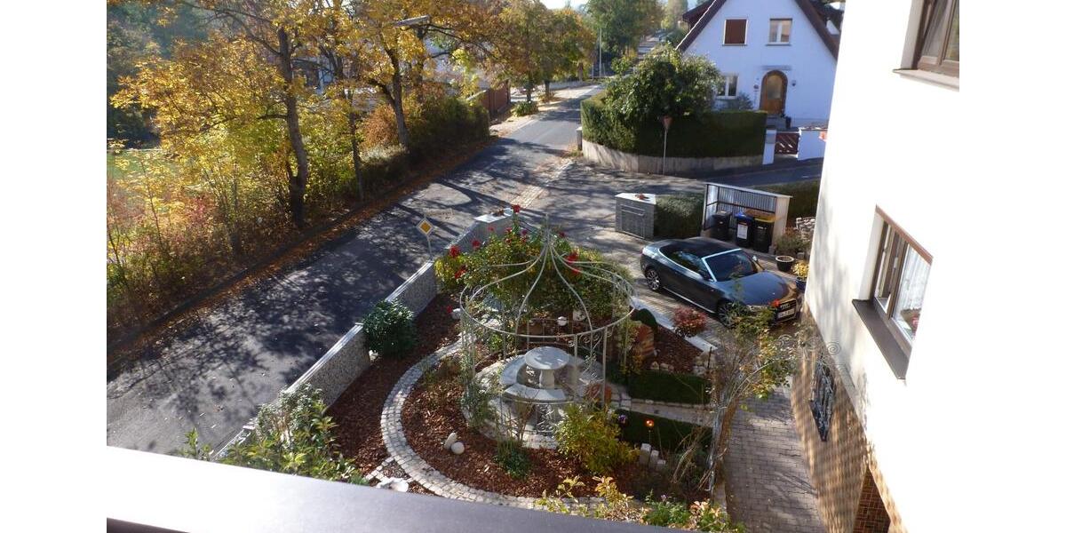 Etagenwohnung Stadtlauringen - 4 Zimmer, 125 m&sup2;, 700&euro; | Angebot:25843472