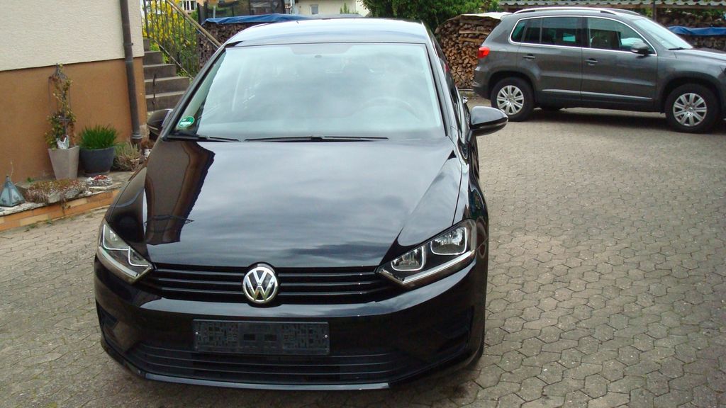VW Golf Sportsvan 77.000 km 8.900 &euro; Theres OT Obertheres 97531