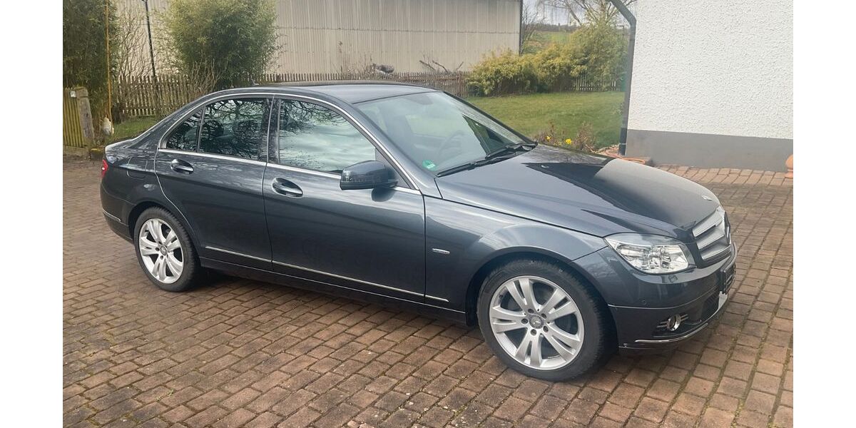 Mercedes-Benz C 180 66.200 km 10.900 &euro; Üchtelhausen 97532