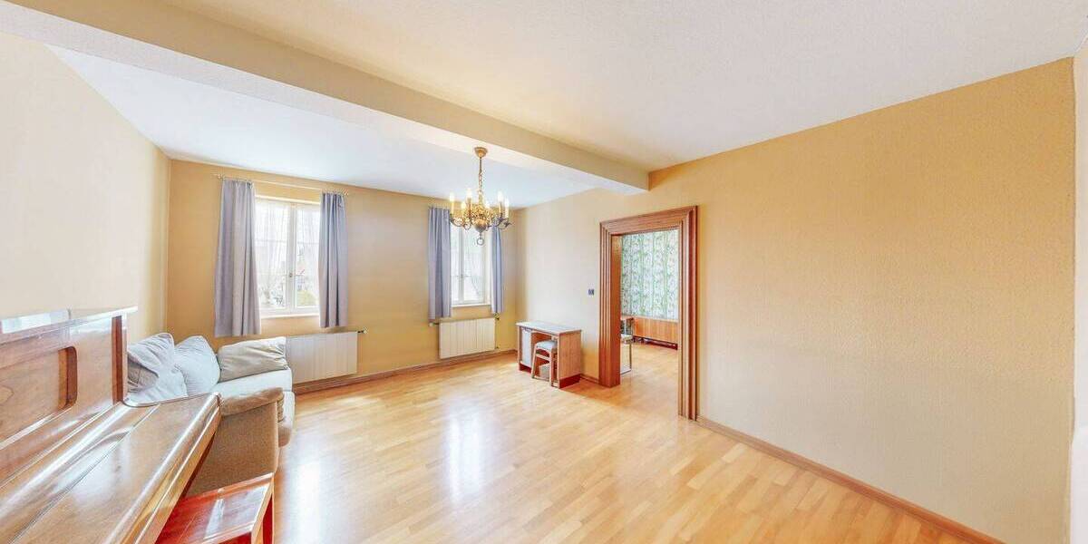 Einfamilienhaus Gerolzhofen - 1 Zimmer, 370 m&sup2;, 650.000&euro; | Angebot:26054810