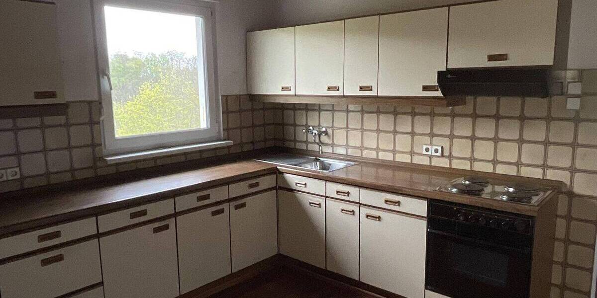 Einfamilienhaus Münnerstadt - 9 Zimmer, 235 m&sup2;, 245.000&euro; | Angebot:26751431